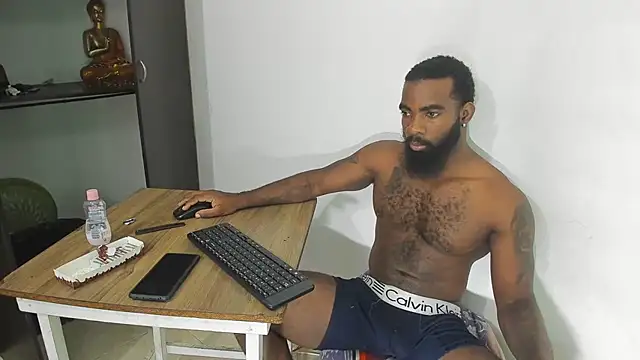 Snapshot of Freedom_24 chatting on 02/05/25, 04:03 Freedom 24 online show from 02/05/25, 04:03