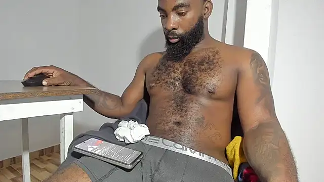 Snapshot of Freedom_24 chatting on 11/19/25, 10:21 Freedom 24 online show from 11/19/25, 10:21