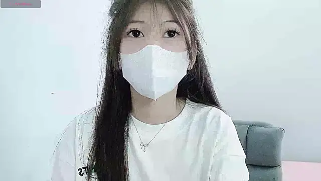 Snapshot of tanhxiu chatting on 12/08/24, 04:28 tanhxiu online show from 12/08/24, 04:28