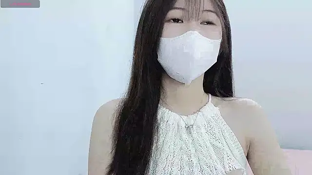 Snapshot of tanhxiu chatting on 12/15/24, 08:08 tanhxiu online show from 12/15/24, 08:08