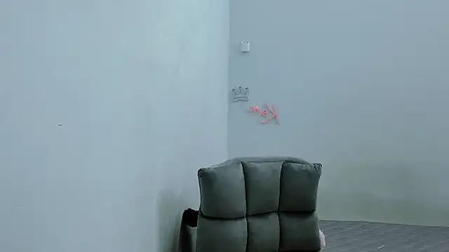 Snapshot of tanhxiu chatting on 01/19/25, 01:44 tanhxiu online show from 01/19/25, 01:44