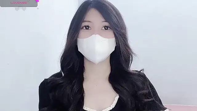 Snapshot of tanhxiu chatting on 10/25/25, 02:02 tanhxiu online show from 10/25/25, 02:02