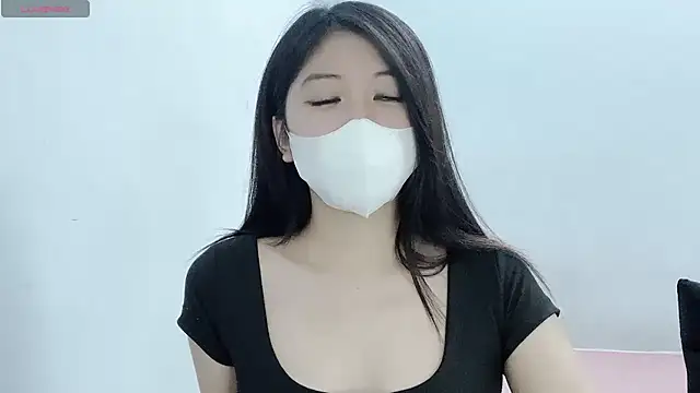 Snapshot of tanhxiu chatting on 11/06/25, 03:24 tanhxiu online show from 11/06/25, 03:24