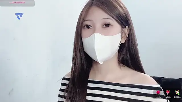 Snapshot of tanhxiu chatting on 04/23/26, 12:29 tanhxiu online show from 04/23/26, 12:29