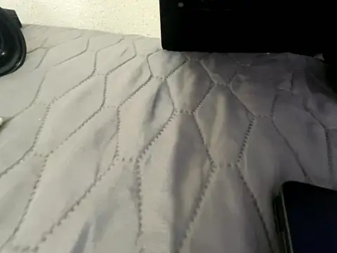 Snapshot of femboyxx69 chatting on 04/15/26, 08:09 femboyxx69 online show from 04/15/26, 08:09