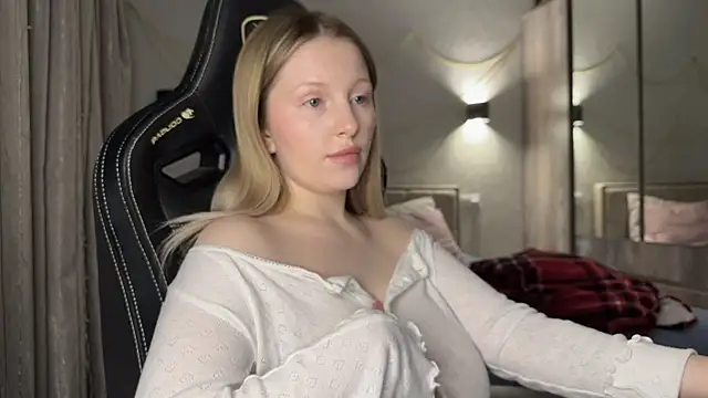 x ivy x online show from 01/04/25, 06:51