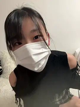 Snapshot of -Rinka- chatting on 03/04/25, 01:06 -Rinka- online show from 03/04/25, 01:06