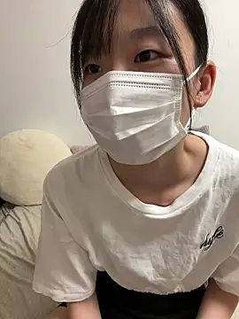 Snapshot of -Rinka- chatting on 10/04/25, 03:10 -Rinka- online show from 10/04/25, 03:10