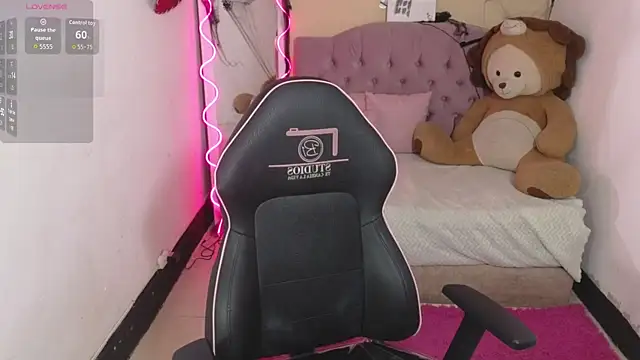 Snapshot of Chiara_tay chatting on 11/06/25, 03:07 Chiara tay online show from 11/06/25, 03:07