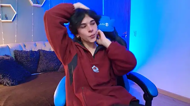 Luke Howland online show from 12/19/24, 08:13