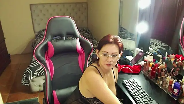 Carol Scottt online show from 12/15/24, 07:13