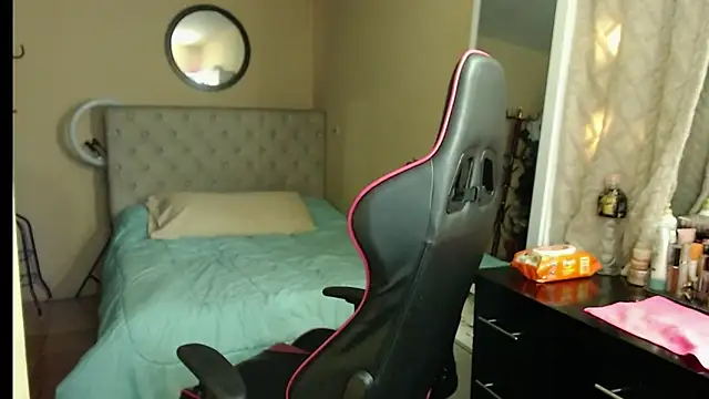 Carol Scottt online show from 09/21/25, 07:59