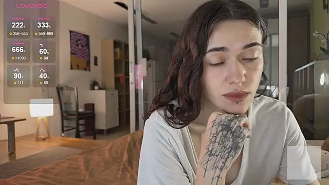 Snapshot of sadetuiningaa chatting on 06/18/26, 03:40 sadetuiningaa online show from 06/18/26, 03:40