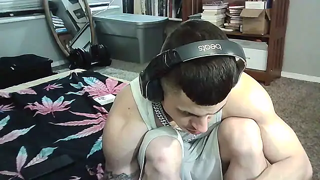 Snapshot of --D-a-D-D-y- chatting on 02/20/25, 04:18 --D-a-D-D-y- online show from 02/20/25, 04:18