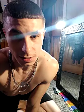 Snapshot of --D-a-D-D-y- chatting on 12/19/25, 02:29 --D-a-D-D-y- online show from 12/19/25, 02:29