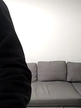 Snapshot of McdyllanXX chatting on 03/28/26, 10:31 McdyllanXX online show from 03/28/26, 10:31