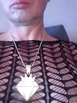 Snapshot of McdyllanXX chatting on 04/12/26, 01:43 McdyllanXX online show from 04/12/26, 01:43