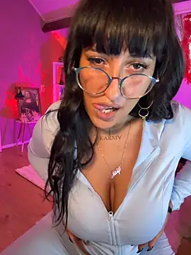 CarolaDrago online show from 11/24/25, 08:14