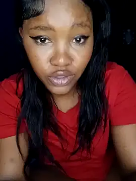 Snapshot of charmainexxx chatting on 12/20/24, 02:41 charmainexxx online show from 12/20/24, 02:41