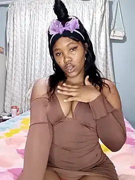 Snapshot of charmainexxx chatting on 02/16/25, 12:08 charmainexxx online show from 02/16/25, 12:08