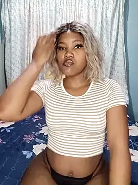 Snapshot of charmainexxx chatting on 03/01/25, 01:51 charmainexxx online show from 03/01/25, 01:51