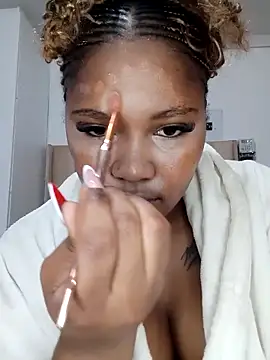 charmainexxx online show from 12/21/25, 03:52