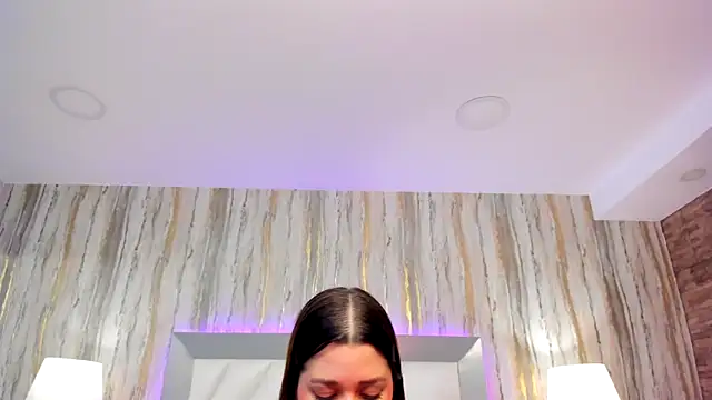 SophiaLaurens online show from 02/10/25, 10:09