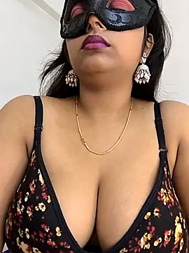 Snapshot of Lovley_Eesha chatting on 04/14/26, 05:30 Lovley Eesha online show from 04/14/26, 05:30