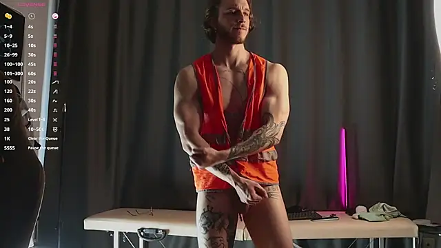 Snapshot of pleasure8869 chatting on 02/04/25, 08:02 pleasure8869 online show from 02/04/25, 08:02