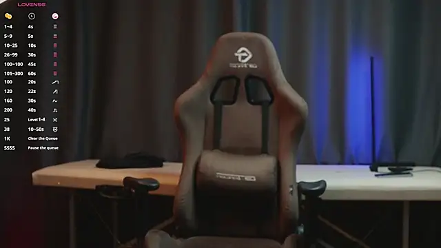 Snapshot of pleasure8869 chatting on 02/05/25, 03:02 pleasure8869 online show from 02/05/25, 03:02