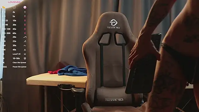 Snapshot of pleasure8869 chatting on 02/07/25, 09:05 pleasure8869 online show from 02/07/25, 09:05