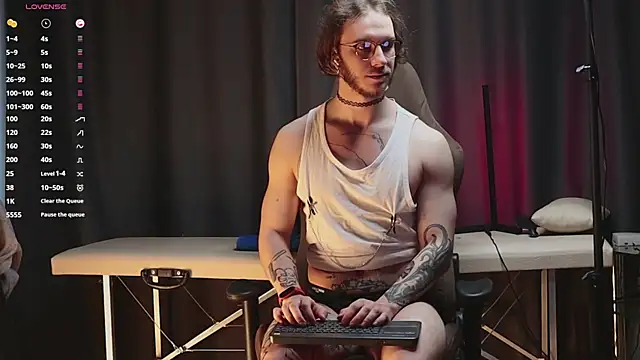 Snapshot of pleasure8869 chatting on 02/09/25, 09:58 pleasure8869 online show from 02/09/25, 09:58