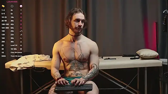 Snapshot of pleasure8869 chatting on 02/14/25, 08:10 pleasure8869 online show from 02/14/25, 08:10