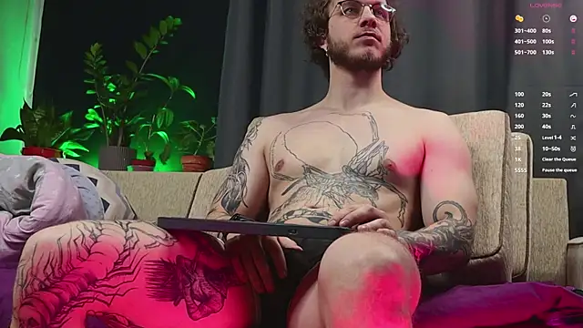 Snapshot of pleasure8869 chatting on 09/17/25, 06:15 pleasure8869 online show from 09/17/25, 06:15