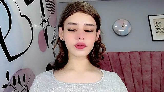 ValeriaAguilar online show from 12/08/24, 03:13