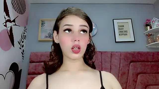 ValeriaAguilar online show from 01/04/25, 07:13