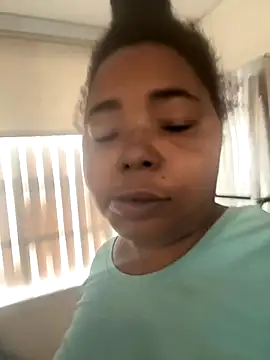 JCCaramelbarbie1 online show from 10/12/25, 02:49