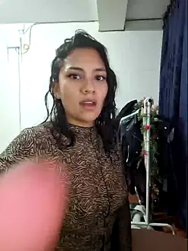 Thaliacooper  online show from 02/09/25, 11:04