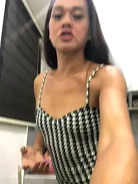 Snapshot of starfish05 chatting on 11/29/25, 04:26 starfish05 online show from 11/29/25, 04:26