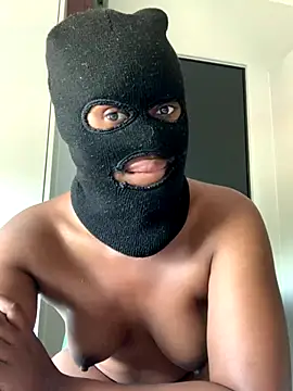 Snapshot of Africanbootie chatting on 12/03/24, 02:38 Africanbootie online show from 12/03/24, 02:38