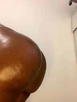 Africanbootie online show from 11/16/25, 06:19