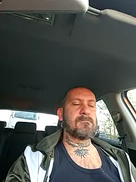 Snapshot of teddy79good chatting on 11/05/25, 04:07 teddy79good online show from 11/05/25, 04:07