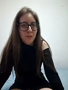 Snapshot of Sarah459 chatting on 12/20/24, 03:10 Sarah459 online show from 12/20/24, 03:10