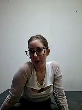 Snapshot of Sarah459 chatting on 03/13/25, 06:45 Sarah459 online show from 03/13/25, 06:45