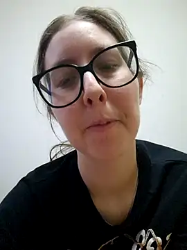 Snapshot of Sarah459 chatting on 04/10/26, 06:12 Sarah459 online show from 04/10/26, 06:12