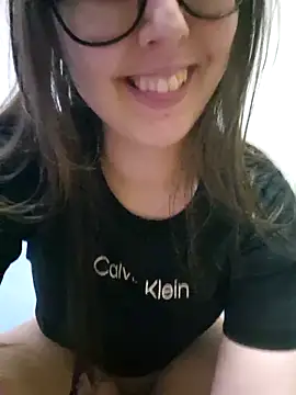 Snapshot of Sarah459 chatting on 04/15/26, 11:27 Sarah459 online show from 04/15/26, 11:27