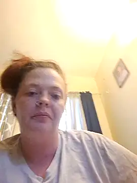 Snapshot of swauvesnap chatting on 10/22/25, 07:57 swauvesnap online show from 10/22/25, 07:57