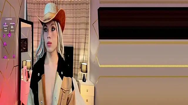 Snapshot of Megan_Do_Santos chatting on 11/26/25, 03:29 Megan Do Santos online show from 11/26/25, 03:29