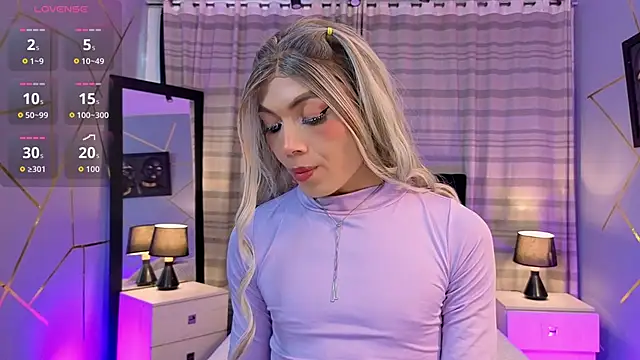 Snapshot of Megan_Do_Santos chatting on 11/26/25, 08:43 Megan Do Santos online show from 11/26/25, 08:43