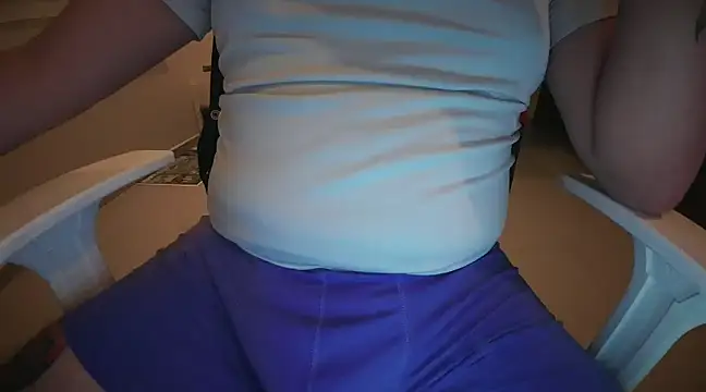 Snapshot of Dustin_k chatting on 02/19/25, 12:57 Dustin k online show from 02/19/25, 12:57